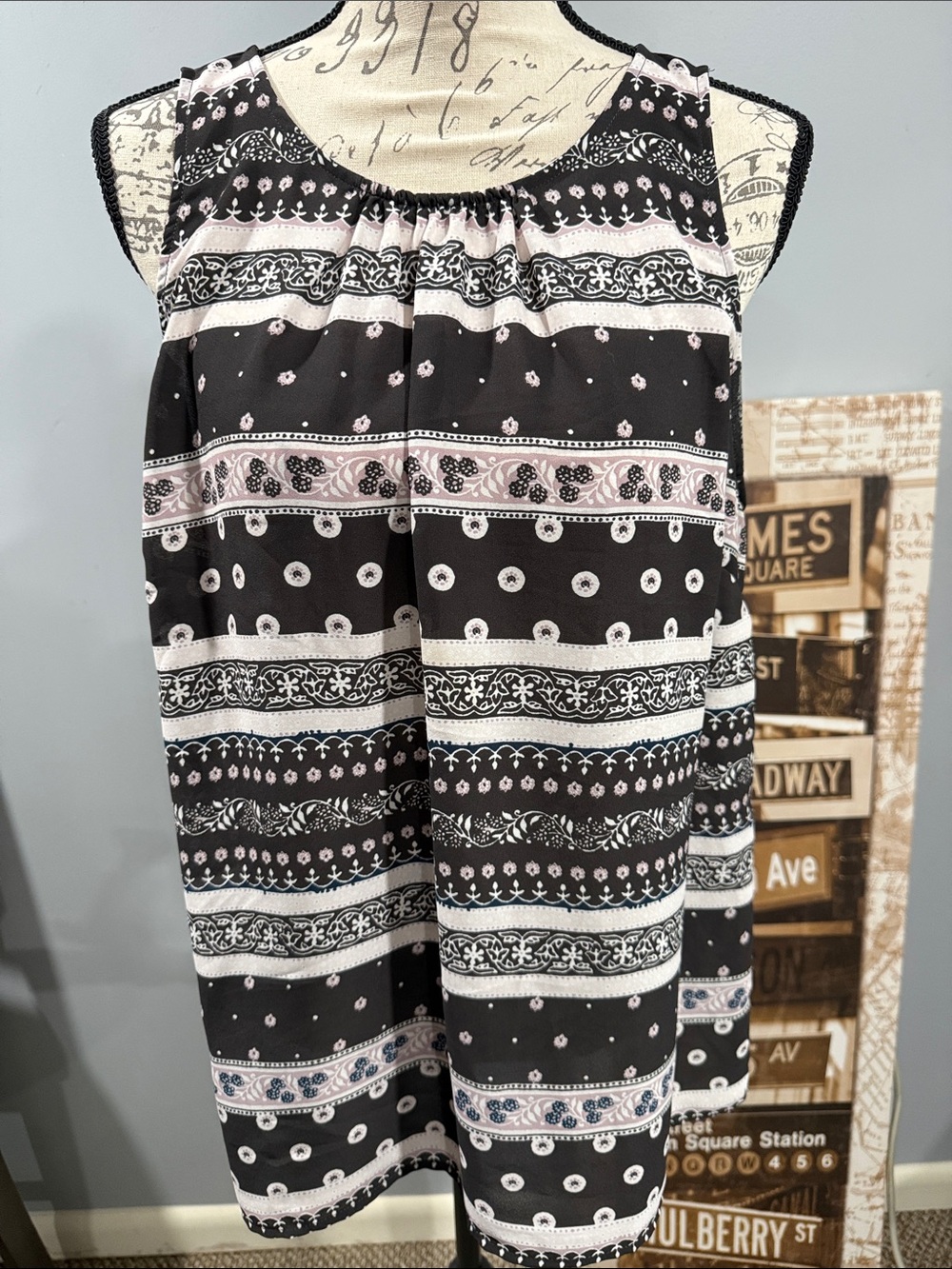 LOFT Black Printed Sleeveless Tank with White & Soft Pink Accents